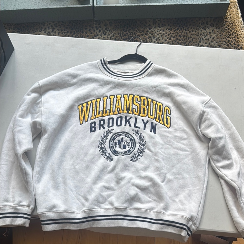 Williamsburg Brooklyn Graphic Sweatshirt